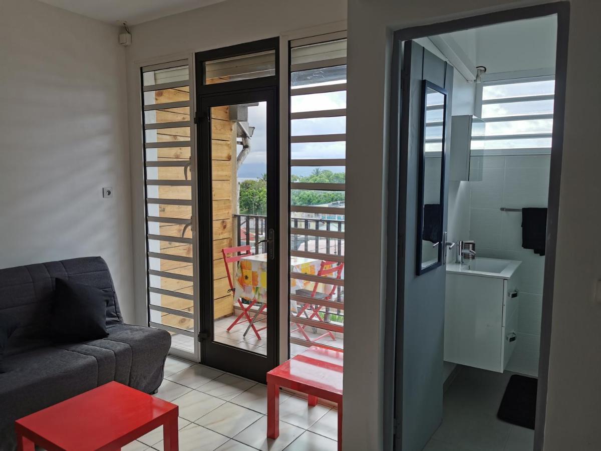 Appartement vue mer et montagne à 50m de la plage Le Gosier  Esterno foto