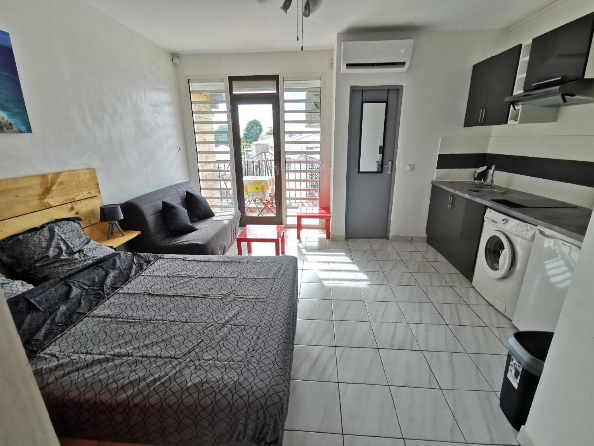 Appartement vue mer et montagne à 50m de la plage Le Gosier  Esterno foto