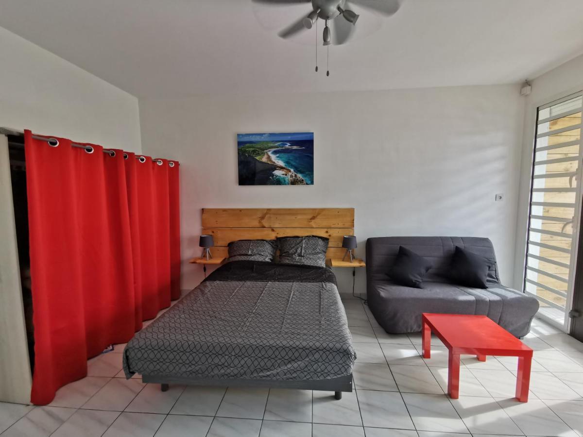 Appartement vue mer et montagne à 50m de la plage Le Gosier  Esterno foto